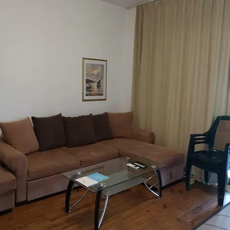 Апартамент In 4 * Marina Cape